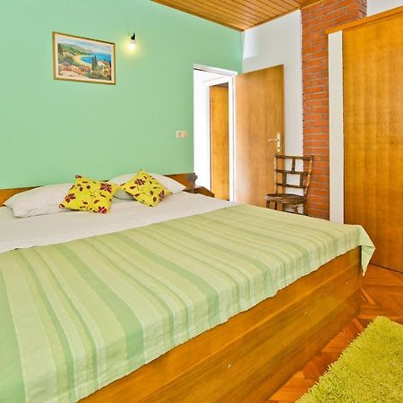 Villa Mateljan Zastražišće Εξωτερικό φωτογραφία