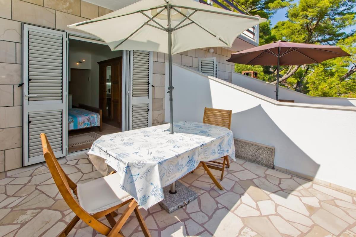 Villa Mateljan Zastražišće Εξωτερικό φωτογραφία