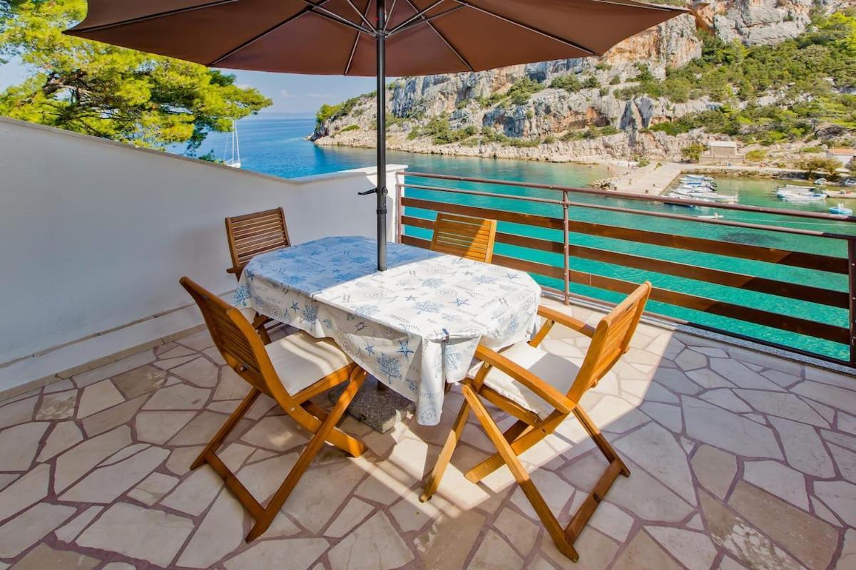 Villa Mateljan Zastražišće Εξωτερικό φωτογραφία