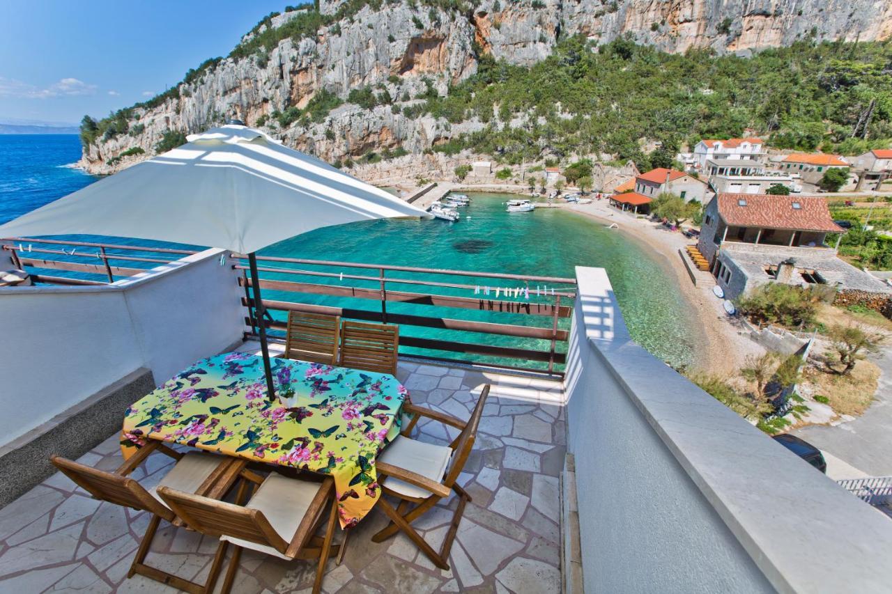 Villa Mateljan Zastražišće Εξωτερικό φωτογραφία