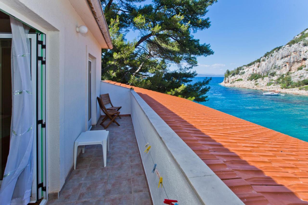 Villa Mateljan Zastražišće Εξωτερικό φωτογραφία