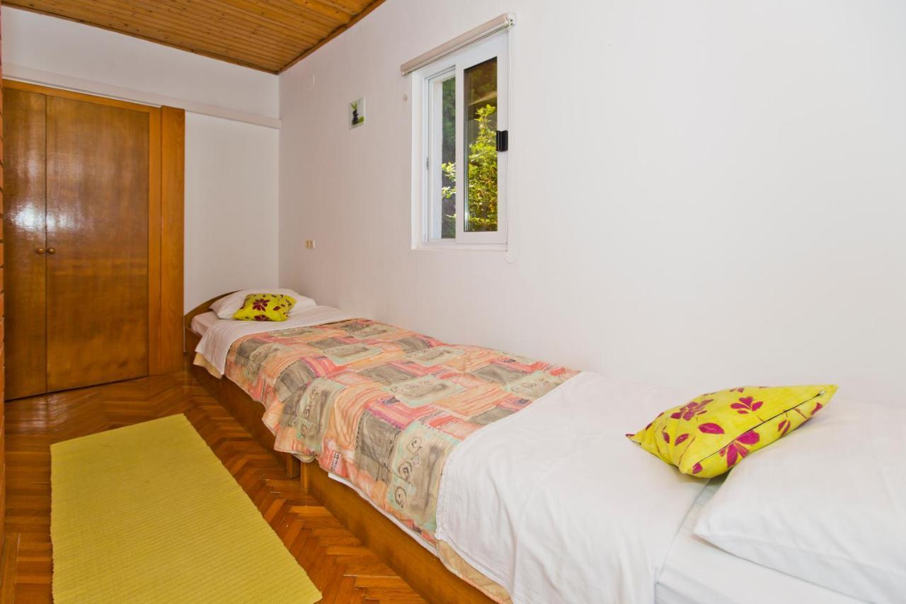 Villa Mateljan Zastražišće Εξωτερικό φωτογραφία